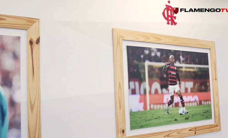 Emerson Royal faz primeiro treino com elenco do Flamengo