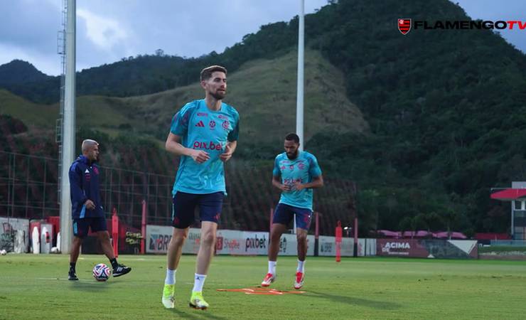 O último treino do Flamengo antes de viajar para os EUA