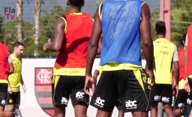 Flamengo finaliza preparação para enfrentar Bahia no Brasileirão
