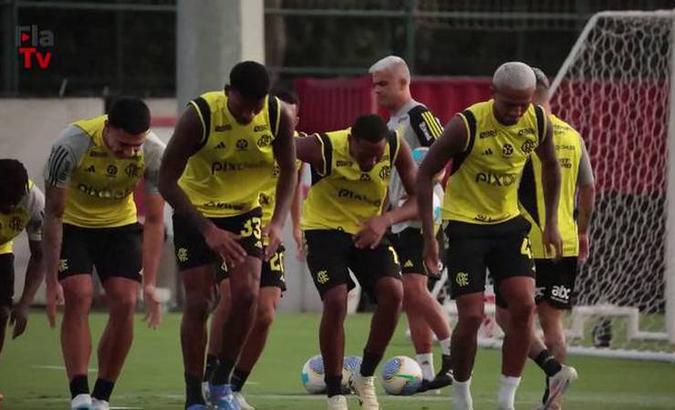 Com Alex Sandro e David Luiz em campo, Flamengo treina de olho na final