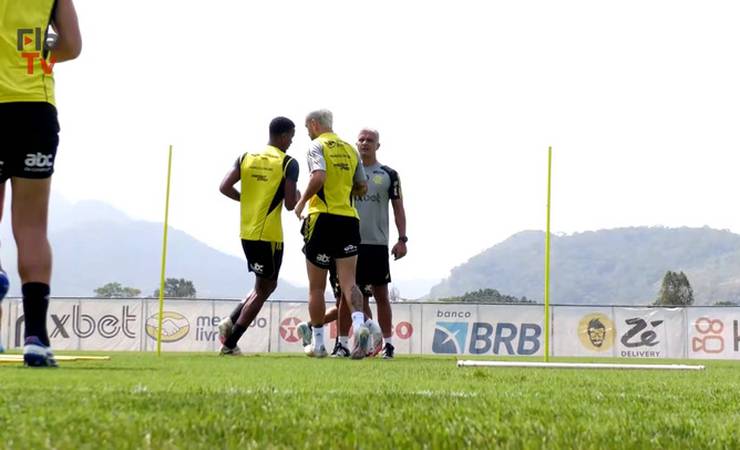 Flamengo faz o último treino no Rio e tem Gabi relacionado