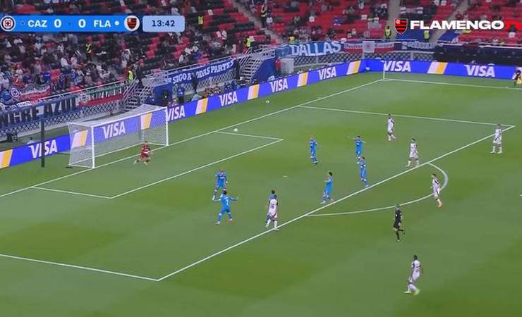 Flamengo vence Cruz Azul por 2x1 na Copa Intercontinental; melhores momentos