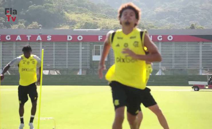 Flamengo realiza primeiro treino de 2025 visando estreia no Carioca