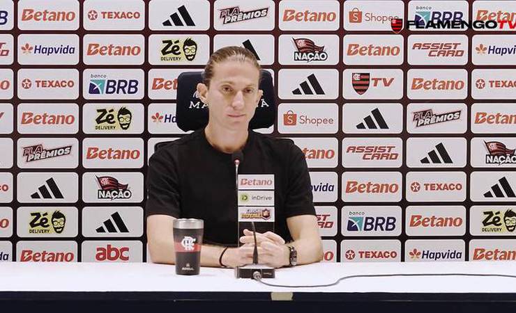 Filipe Luís vê arbitragem e resultado justos e defende Pedro na Seleção