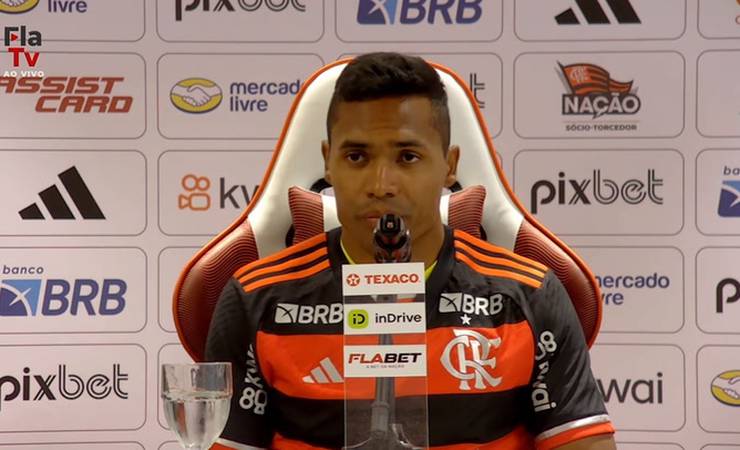 Alex Sandro destaca polivalência: 'Já joguei em quase todas as posições'