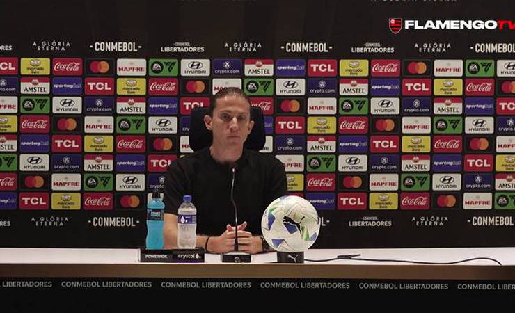 Filipe Luís classifica vantagem sobre o Racing como 'simbólica'