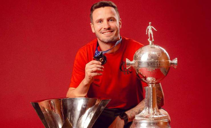 Saúl Ñíguez revela condição física e estuda cirurgia após temporada no Flamengo