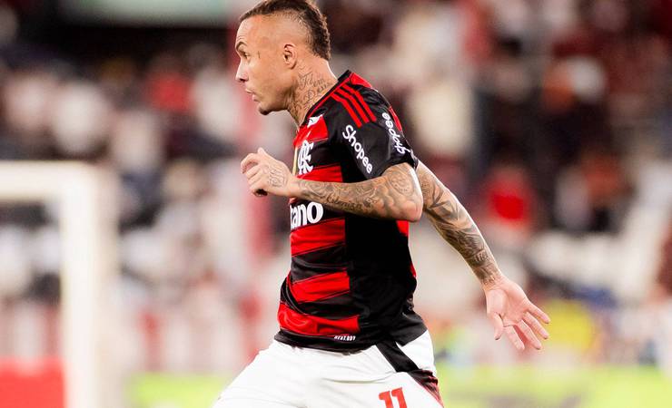 Grêmio mira retorno de Everton Cebolinha, que ainda brilha no Flamengo