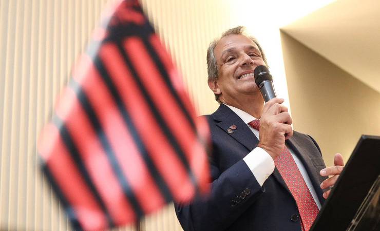 Bap se emociona e reflete sobre paixão e evolução do Flamengo em discurso