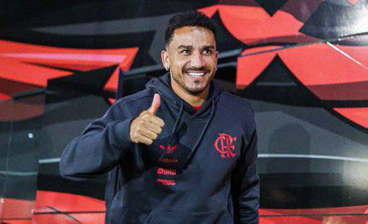 Danilo anuncia aposentadoria ao fim de 2026 e foca na final da Libertadores