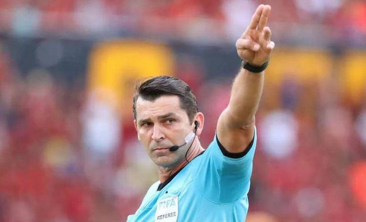 Flamengo critica VAR de Wagner Reway após lance polêmico contra o Fluminense