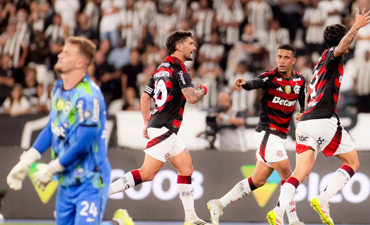 Flamengo Brilha e Vence Botafogo por 3 a 0 em Jogo Marcado por Provocações nas Redes Sociais