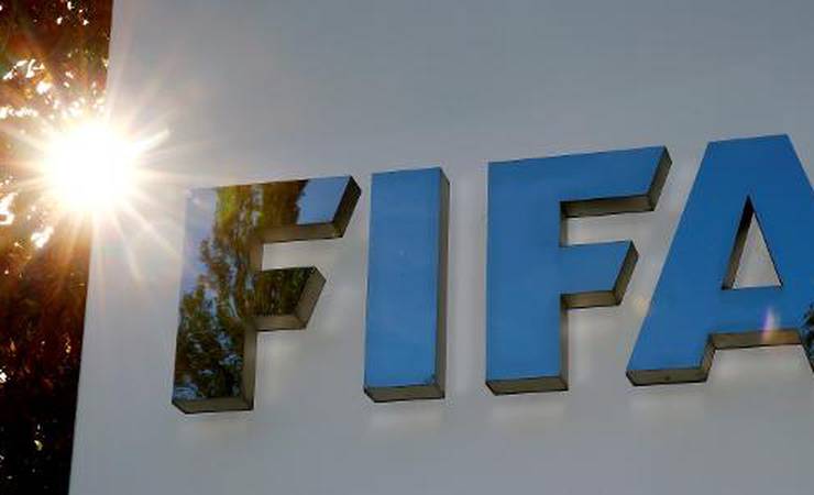 Decisão da Justiça assusta esporte. É possível futebol distante da FIFA?