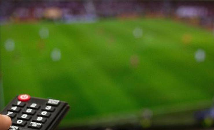 Globo entra na Justiça para evitar que Turner transmita jogos de seus times