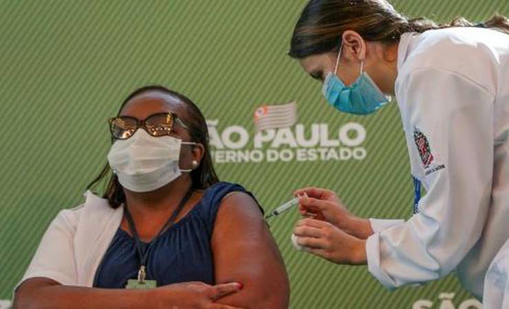 Corinthians, Fla e Palmeiras articulam campanha de vacinação contra covid