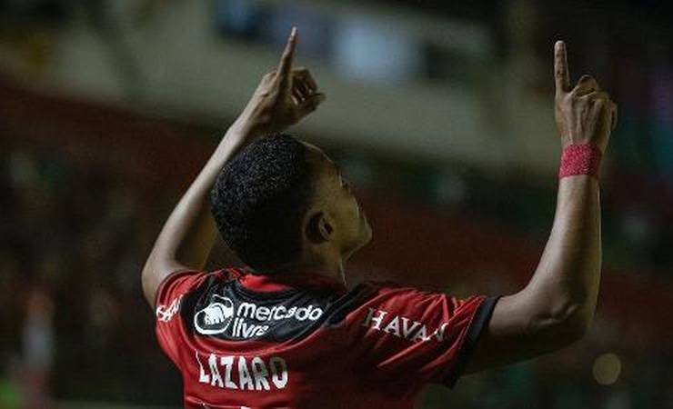 Lázaro brilha e garotos do Flamengo batem Portuguesa na estreia no Carioca