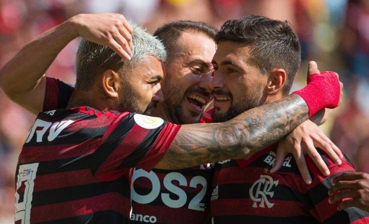 Fla encara Athletico-PR com desafio de bater metas dentro e fora de campo