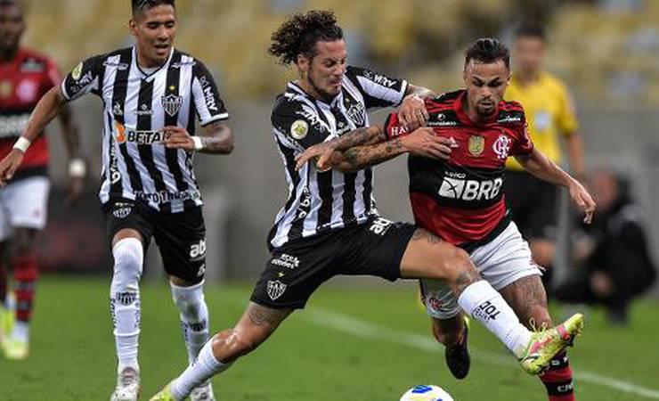 Gomes: Atlético dá sobrevida ao Flamengo, mas segue com a mão na taça