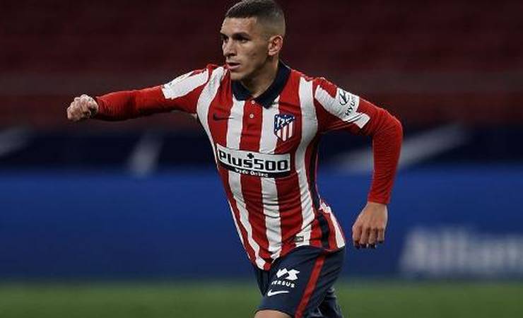Na mira de Grêmio e Flamengo, Torreira diz que 'sonha' com o Boca Juniors