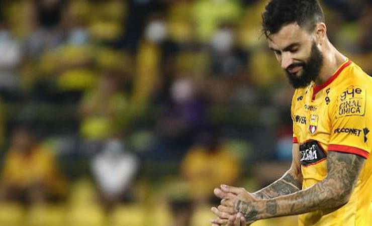 'Milionários gigantes', jornais do Equador lamentam vitória do Flamengo