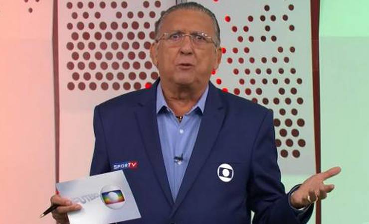 'Vitória de Deus e da ciência', diz Galvão em retorno às narrações na Globo