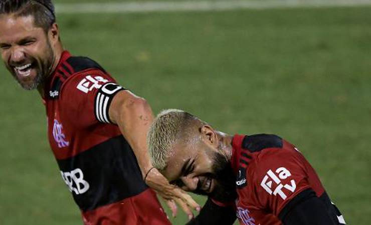 Flamengo sobra com fôlego em dia e afia armas para decisão contra Palmeiras