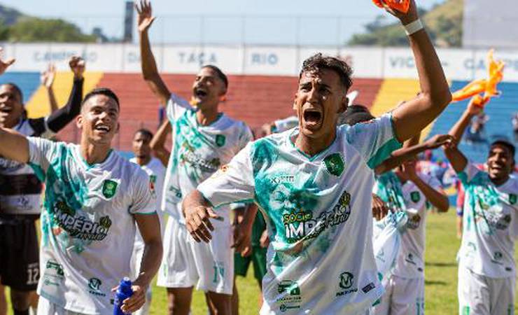 Do samba ao futebol: Império Serrano joga por acesso após vencer Carnaval
