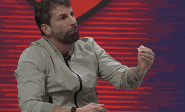 Pedrinho critica busca exclusiva por técnico europeu no Flamengo
