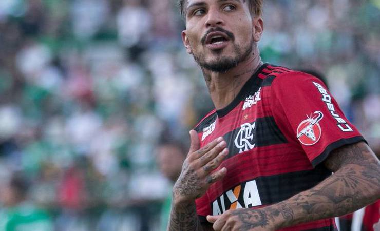 Gabigol precisa de um ano para igualar Guerrero em três anos no Flamengo