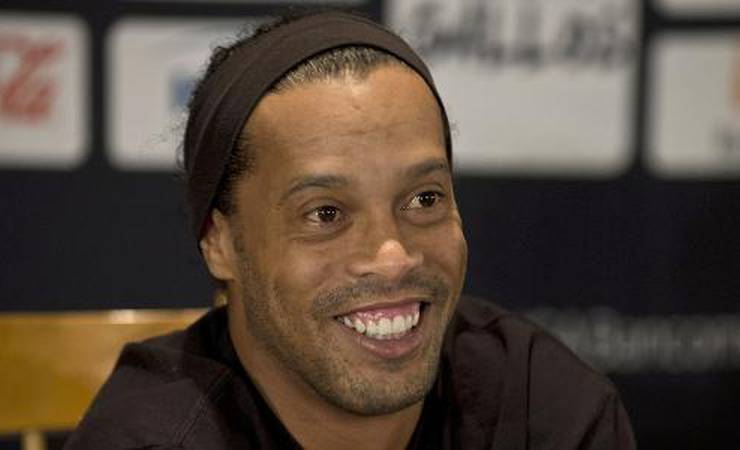 Além de Grêmio e Palmeiras: United também "quase contratou" Ronaldinho