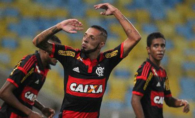 Atacante vai à Justiça contra o Flamengo por pensão de ex-mulher