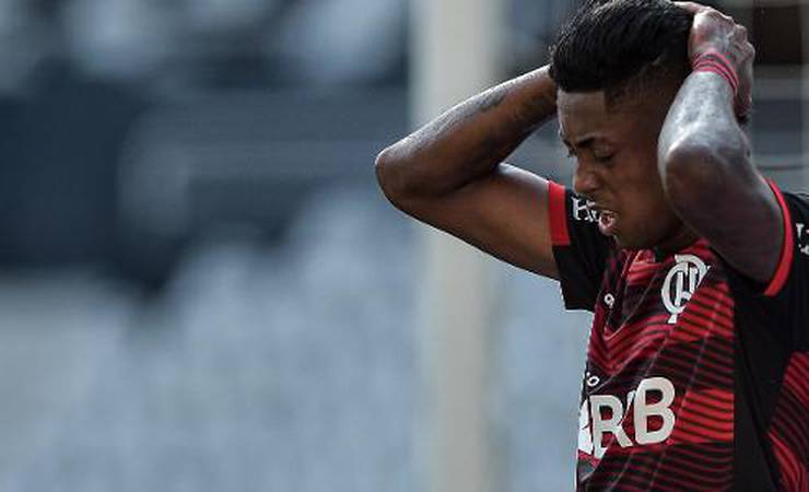 Bruno Henrique tem tendinite e desfalca o Flamengo contra o São Paulo