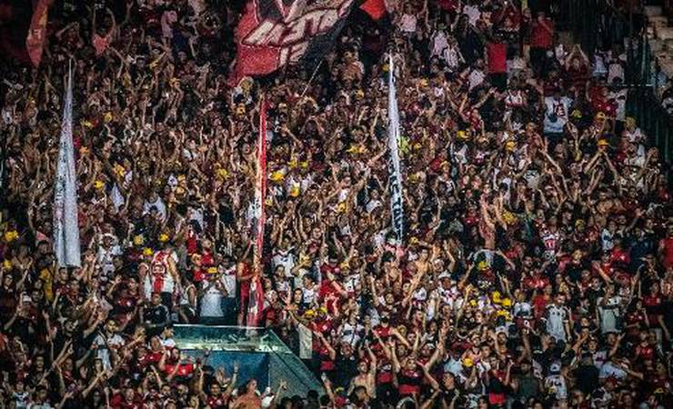 Torcida do Flamengo compra mais de 55 mil ingressos para jogo contra o Palmeiras