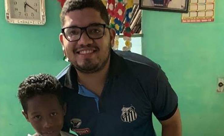 Autor de gol que viralizou na web escolhe o Santos: 'Sonho em ser jogador'