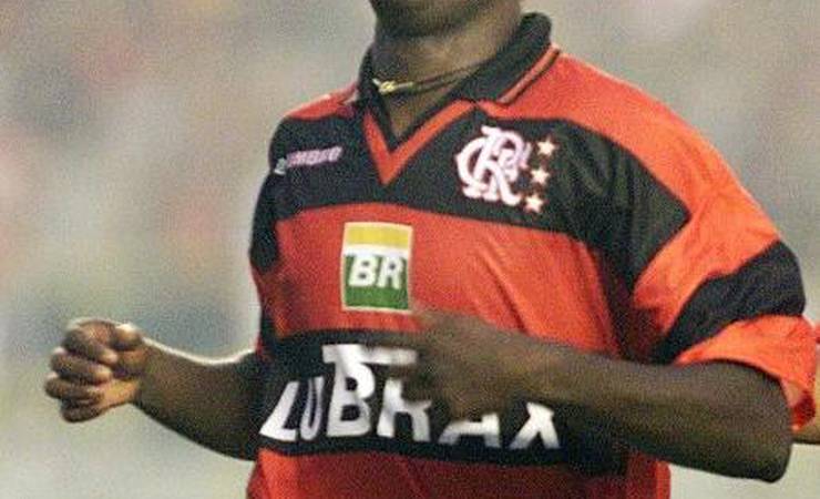 Atacante Reinaldo anuncia aposentadoria do futebol aos 40 anos