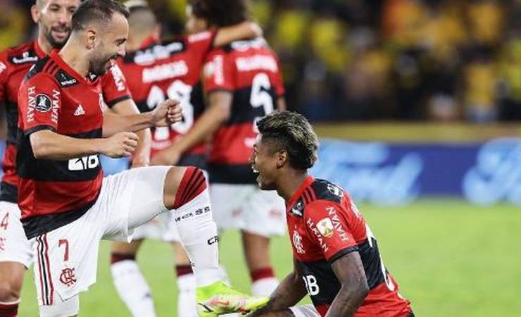 Flamengo tenta igualar marca de Santos e Corinthians na Libertadores