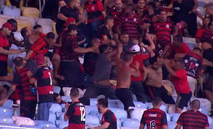 Torcedores do Flamengo brigam entre si após empate em 0 a 0 com Athletico