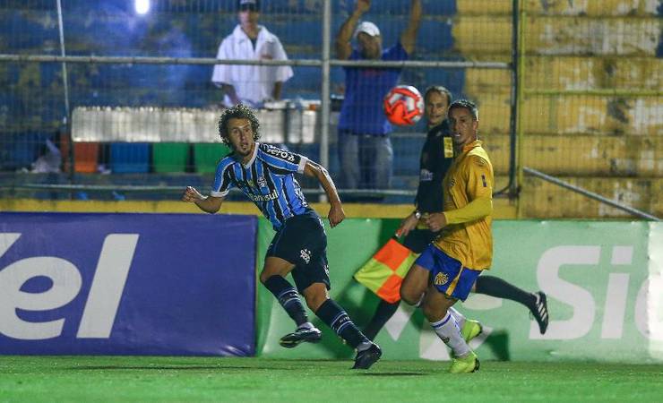 Grêmio é confirmado com Galhardo no meio e estreia de Luciano diante do Fla