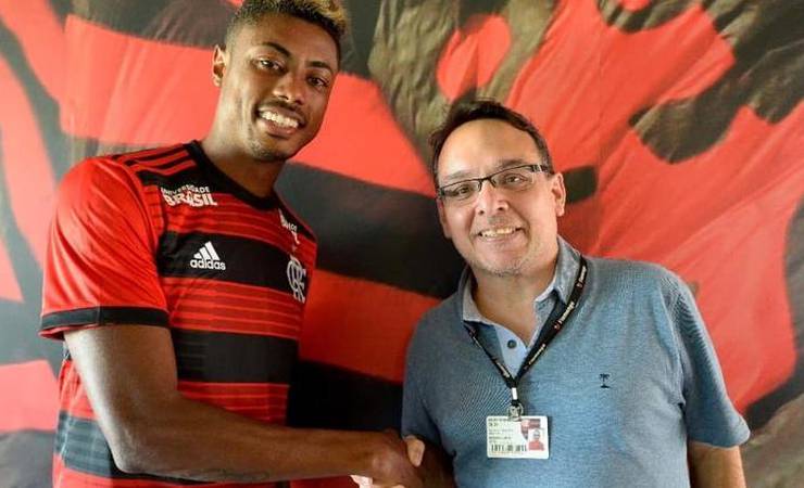 Diretor do Flamengo estava no "Guardiões do Crivella", mas nega relação