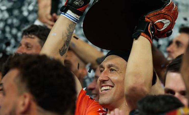 Mesmo em queda, Corinthians foi o grande clube da década no Brasil