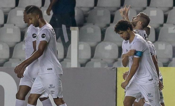 Botafogo vira no fim e Santos bate Atlético-MG; veja os gols deste domingo
