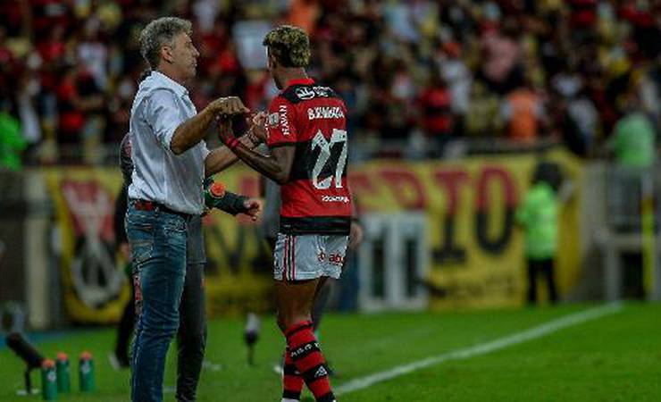Renato enaltece vitória do Flamengo sobre o Barcelona: 'Vantagem grande'