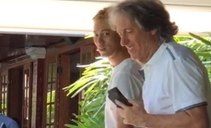 Jesus e Honda: gringos que pensam diferente sobre a volta do futebol no Rio