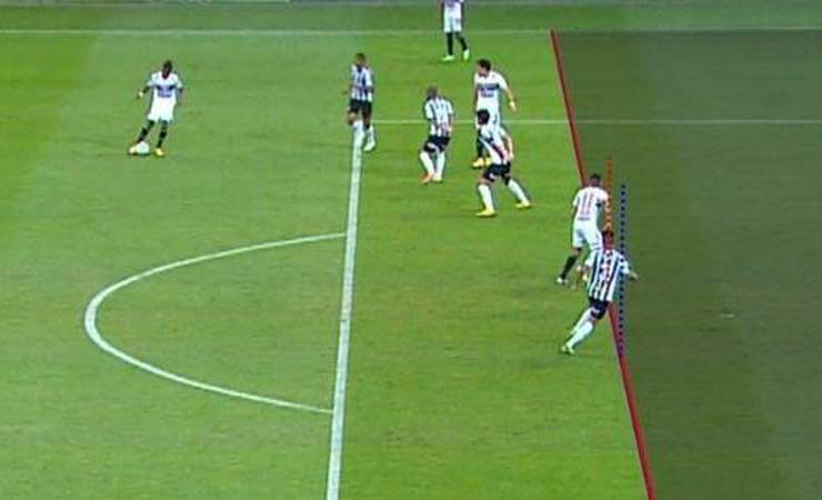 Menon: "O VAR não está ajudando em nada o futebol"