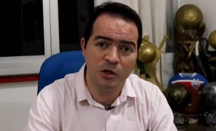 Presidente do Fortaleza, sobre saída de Ceni: 'Não acho certo, mas entendo'