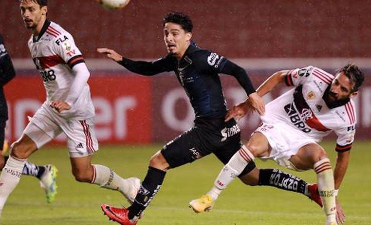 Isla diz que Libertadores não terminou após Flamengo ser goleado por 5 a 0