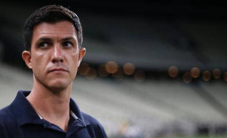 Barbieri: "Trabalho no Flamengo foi bom, mas hoje sou um técnico melhor"