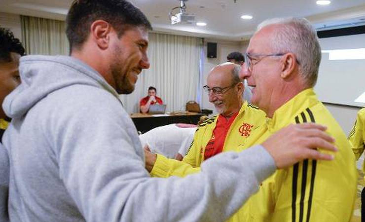 Dorival escala Diego Alves no Flamengo contra o Inter; veja o time