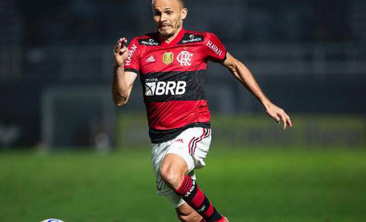 Inter oficializa a contratação de Renê, ex-Flamengo, que assina até 2024