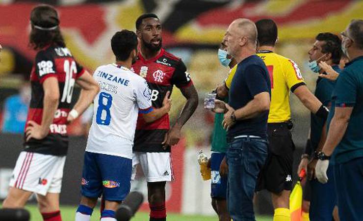 Vice do Flamengo pede "profunda apuração" sobre racismo relatado por Gerson